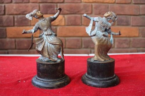 Pair burmese classical - a, of