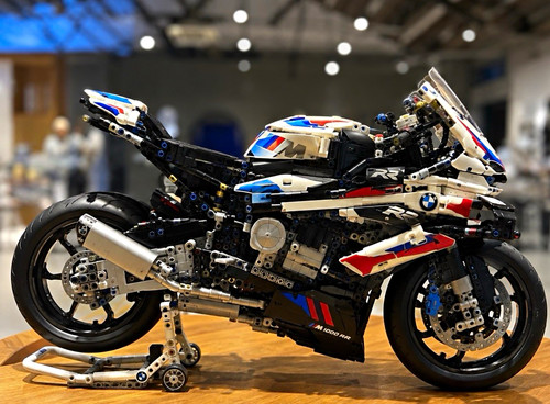 Lego technic bmw 1000 rr - lego,