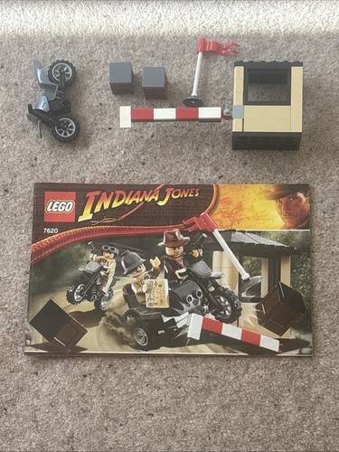 Lego indiana jones - jones, motorcycle