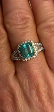18k Y Gold Colombian Emerald