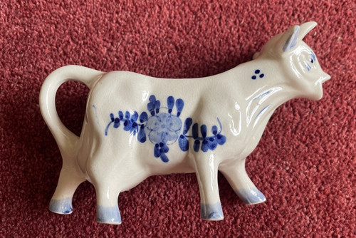 Cow creamer hand - cow,