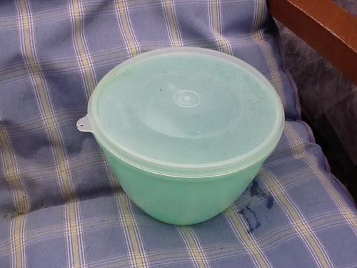 Vintage tupperware lettuce - vintage,