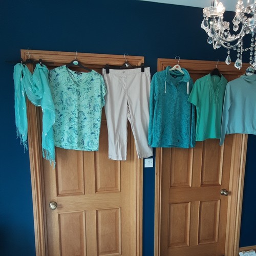 Ladies clothes bundle size - size, 12