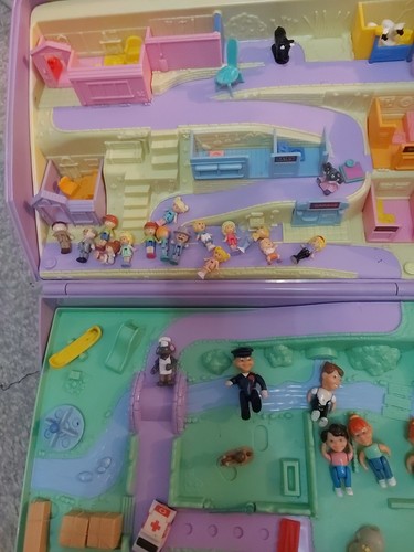 Polly pocket jewel case - case, with