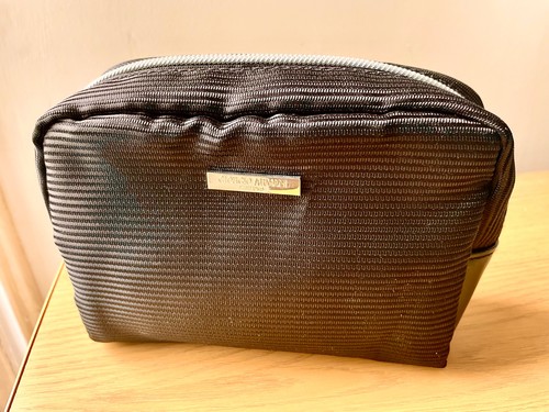 Giorgio armani airline - ,