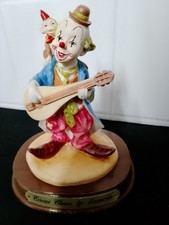 Vintage Porcelain Figurine Circus Clown By Leonardo Collectable Figurine