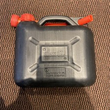 5 Ltr Plastic Fuel Jerry Diesel Petrol Can with Pouring Spout Liquid Container