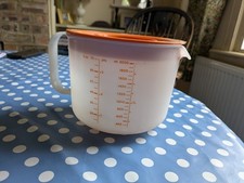 Tupperware 2ltr Measuring Jug