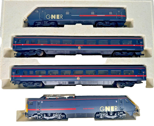 Hornby r2002 gner - r2002, high