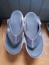 Skechers Mens Grey Flip Flops Size 9