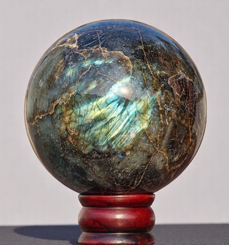Large flashy labradorite - large,