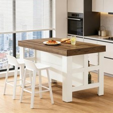 Generous Storage Kitchen