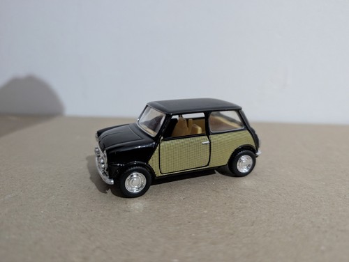 Corgi vanguard morris - vanguard,