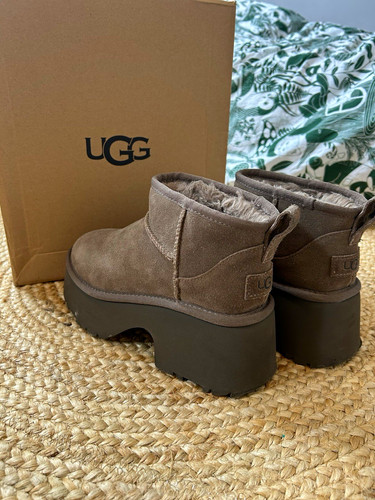 Ugg classic ultra mini - ultra, new