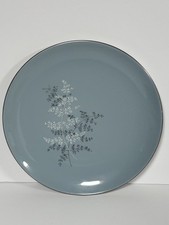 Royal Doulton Dinner Plates in Forest Glade, 26cm