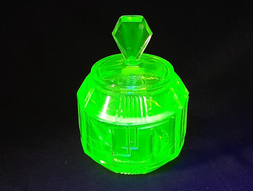 Vintage art deco uranium green - deco,