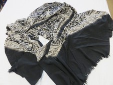 BLACK & STONE VICTORIAN DAMASK