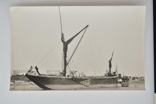 Thames sailing barge - sailing,