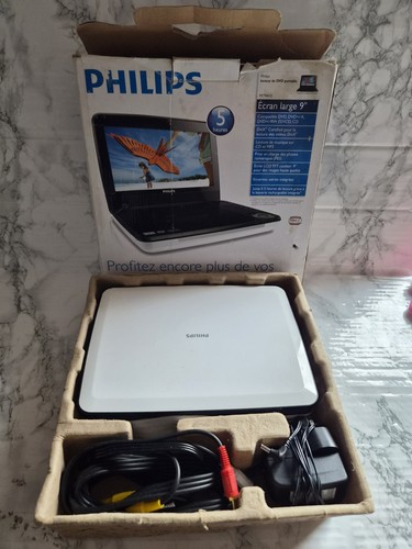 Phillips portable dvd player - phillips,
