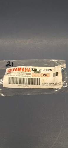 Yamaha bolt button head - yamaha,