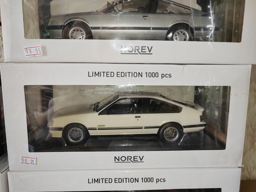 Boxed model norev - 1/18,