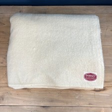 VINTAGE CREAM WOOL BLANKET