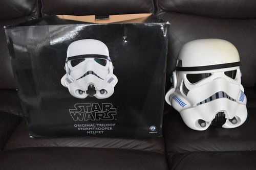Star wars stormtrooper - star, helmet
