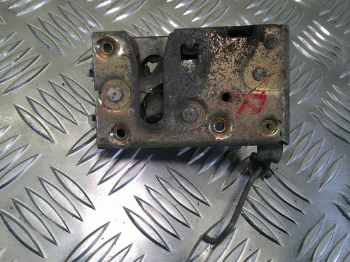 Peugeot 106 door lock mech - door,