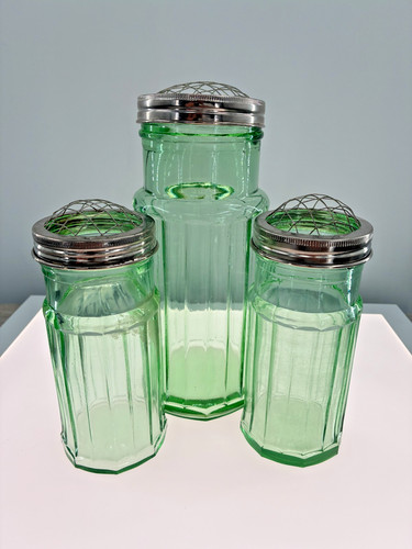 Vintage green depression glass - green,