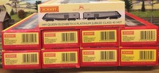 Hornby R30215 HM Queen