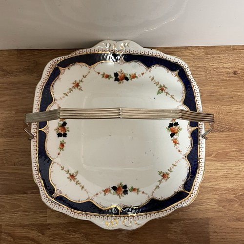 Cake plate with detachable - with,