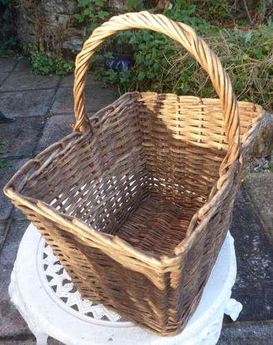 Vintage wicker shopping - shopping, basket