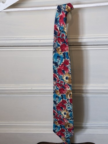 Vintage tie rack - tie,