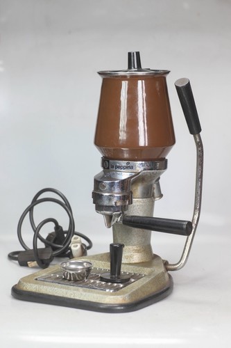 Vintage coffee maker la - maker, "la