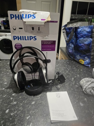Philips wired headphones - philips,