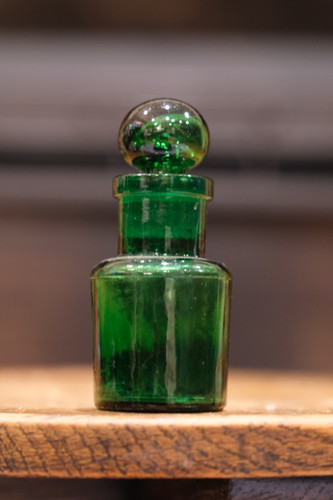 Victorian emerald green glass - victorian,