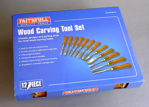 Faithful wood carving - tools, in