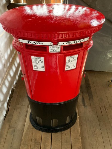 Pillar box victoria gpo - box,