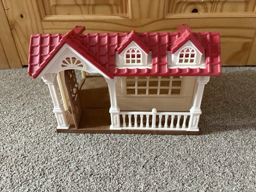 Sylvanian families entrance - families,