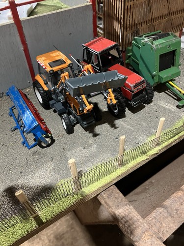 Farm toys spaires job - farm,