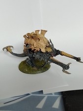 Games Workshop Warhammer 40,000 plastic Tyranid Carnifex with Venom Cannons