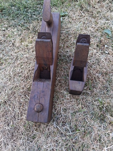 Vintage wood working planes - wood, x2