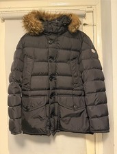 Moncler Cluny Down coat black