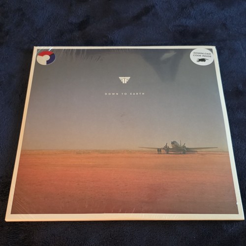 Flight facilities down to - flight,