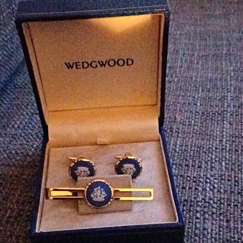 Wedgwood signed gold plated - wedgwood,