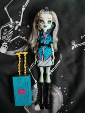 Monster High Scaris City of Frights Frankie Stein Doll