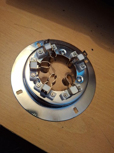 Tube socket for - for, rf