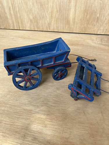 Vintage wooden pull along - pull-along, farm