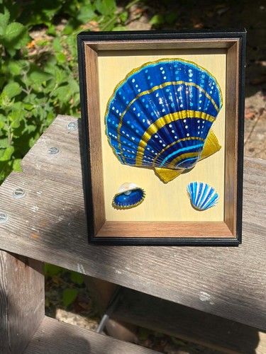 Hand painted blue scallop - blue,
