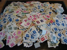 Decimal early Machins 2½p up to 14p LARGE QUANTITY ON PAPER, KILOWARE - 658g